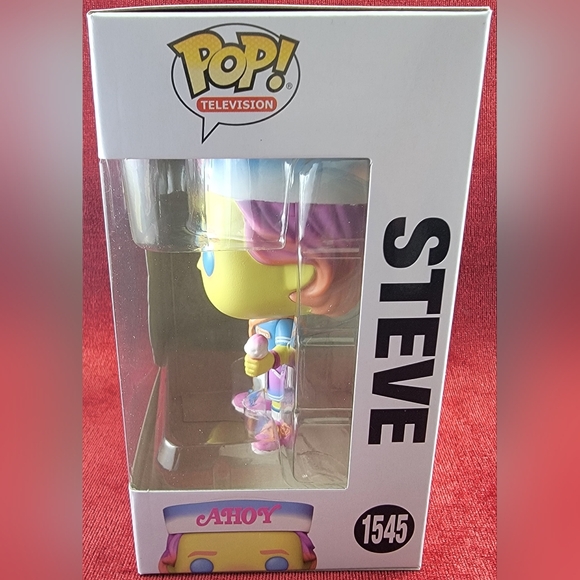 Steve funko # 1545 (nib) With pop protector - Picture 4 of 6
